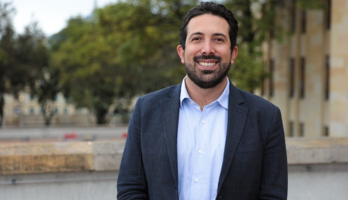 Diego Alejandro Guevara Castañeda Académico y exministro de Hacienda y Crédito Público